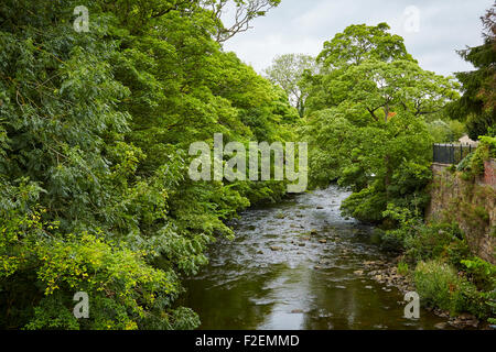 Marple Bridge in Stockport Cheshire, Erhaltung Bereich Ortsschild Landschaft Bach Fluss Fluß Goyt durchläuft. Stockfoto