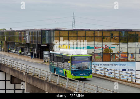 betrieben von Halton Transport und Arriva North West und Wales, eine ungelenkte Netzwerk gebaut als Teil der Neustadt Verlängerung des Laufs Stockfoto