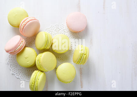 Süße Mandel Cookies auf den Brettern, Essen Stockfoto