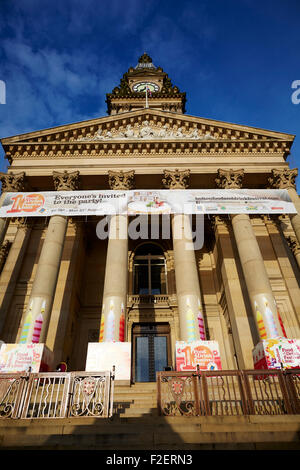 Bolton-Rathaus mit Blick auf Victoria Square in Bolton, wurde zwischen 1866 und 1873 für die Grafschaft B Greater Manchester, England, gebaut. Stockfoto