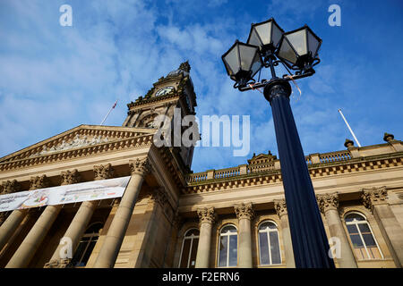 Bolton-Rathaus mit Blick auf Victoria Square in Bolton, wurde zwischen 1866 und 1873 für die Grafschaft B Greater Manchester, England, gebaut. Stockfoto