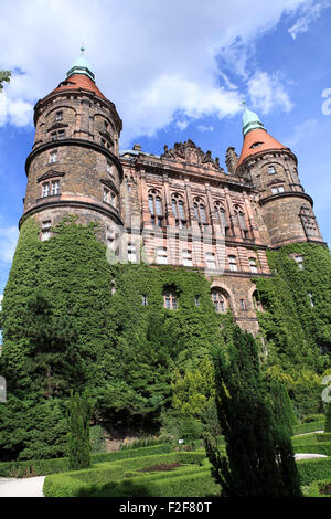 senken Sie das Schloss Fürstenstein, ehemalige deutsche Schloss Fürstenstein in der Nähe Walbrzych, Waldenburg, Schlesien, Polen, Europa Stockfoto