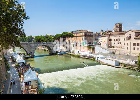 Der Pons Cestius Brücke ein römischen Stein zu Tiber Insel im Fluss Tiber Rom Italien Roma Lazio EU Europa Stockfoto