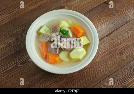 Isländische Suppe mit Fleisch - Islensk kjotsupa Stockfoto