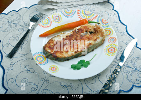 Südafrikanische Fisch - Pfanne gebraten Knoblauch Kingklip Stockfoto