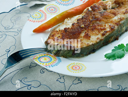 Südafrikanische Fisch - Pfanne gebraten Knoblauch Kingklip Stockfoto