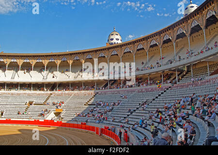 BARCELONA, Spanien - 1. August 2010: The Plaza Monumental de Barcelona (La Monumental) - Stierkampfarena und Stierkampfmuseum - inter Stockfoto