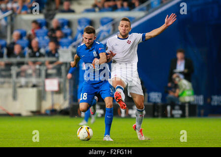 Poznan, Polen. 17. Sep, 2015. Europea Liga Fußball. Lech Poznan gegen Belenses. Denis Thomalla (Lech) und André Sousa (Belenenses) Credit: Action Plus Sport/Alamy Live News Stockfoto