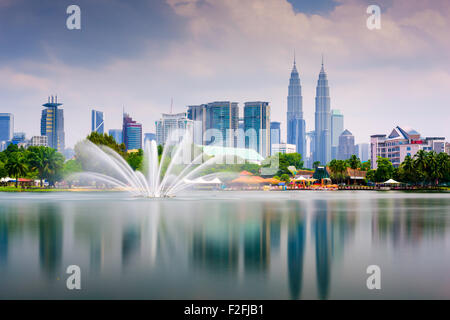 Skyline von Kuala Lumpur, Malaysia am Titiwangsa Park. Stockfoto