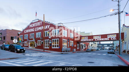 Panorama von Cannery Row und Lagerhallen in Monterey, Kalifornien Stockfoto