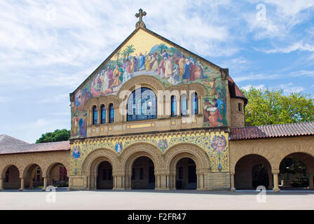 Vordere Außenseite des Stanford-Gedächtnis-Kirche an der Stanford University Stockfoto