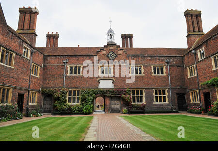 Des Abtes Krankenhaus off The High Street Guildford Surrey UK gegründet von George Abbot, der Erzbischof von Canterbury im Jahre 1619 Stockfoto