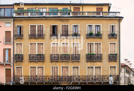 Ansicht der alten Häuser von Padova, Italien Stockfoto