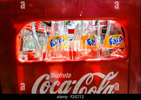 die Lieferung von Coca Cola-la Entrega de Coca Cola Stockfoto