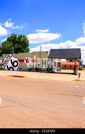 Route 66 Texaco alte Gas-Tankstelle an der Hauptstraße in Tucumcari, New Mexico Stockfoto