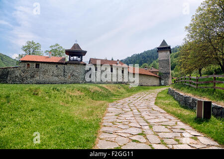 Orthodoxe Kloster Studenica in Serbien an einem sonnigen Tag Stockfoto
