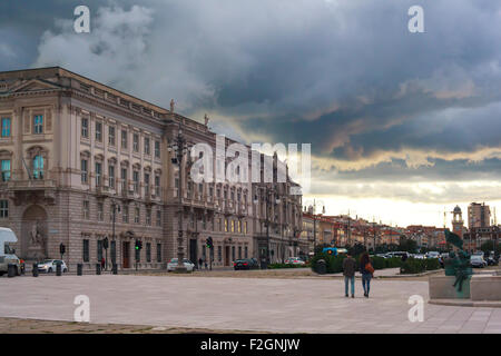 Triest, Italien - SEPTEMBER, 22: Ansicht von Triest Denkmal und Gebäude am 22. September 2014 Stockfoto