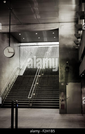 Innenraum des Bahnhofs am Kopenhagener Metro system Stockfoto