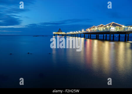 Der Pier von Heringsdorf auf Usedom-Insel bei Sonnenuntergang Stockfoto
