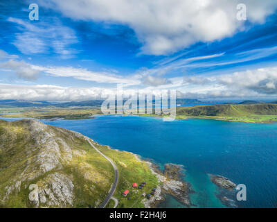 Luftaufnahme des wunderschönen Lofoten-Inseln herum Leknes Stockfoto