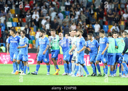 Udine, Italien. 19. September 2015. Empoli Spieler feiert das Ende des Spiels in die italienische Serie A Fußballspiel zwischen Udinese Calcio V Empoli im Friaul-Stadion am 19. September 2015 in Udine. Bildnachweis: Andrea Spinelli/Alamy Live-Nachrichten Stockfoto