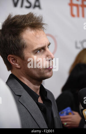 Toronto, Ontario, Kanada. 19. Sep, 2015. Schauspieler SAM ROCKWELL besucht die "Mr. Right"-Premiere während der 2015 Toronto International Film Festival in der Roy Thomson Hall am 19. September 2015 in Toronto, Kanada Kredit statt: Igor Vidyashev/ZUMA Draht/Alamy Live News Stockfoto