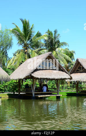 Tradisional Sunda Hausbesuch Saung, in Sundaness Restaurant in Ubud-Bali Stockfoto