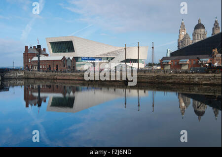 Das Museum von Liverpool, der Pier Head, Liverpool Waterfront, Liverpool, Merseyside, Großbritannien Stockfoto