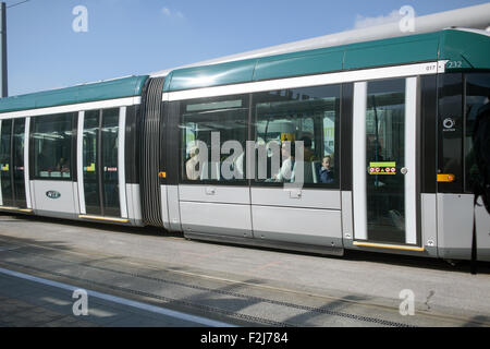 Nottingham Expressverkehr Straßenbahn Stockfoto