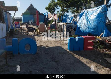 Calais, Frankreich. 19. September 2015. Armseligen Bedingungen für Flüchtlinge im "Dschungel" Camp in Calais Credit: auf Anblick Photographic/Alamy Live News Stockfoto