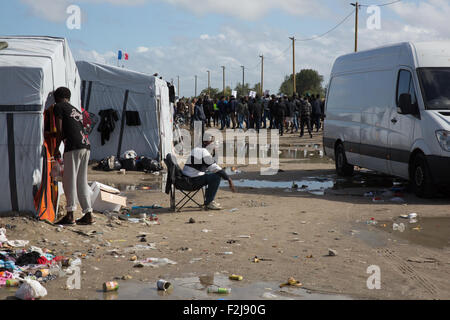 Calais, Frankreich. 19. September 2015. Armseligen Bedingungen für Flüchtlinge im "Dschungel" Camp in Calais Credit: auf Anblick Photographic/Alamy Live News Stockfoto