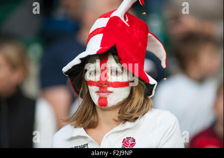 Weiblicher Fan, England V Fidschi, Pool eine 18. September 2015, Twickenham Stadion Rugby World Cup Stockfoto