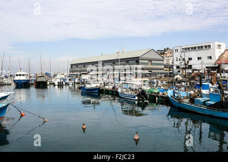 Angelboote/Fischerboote in der antiken Hafenstadt Jaffa, Israel Stockfoto