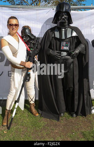 Old Steine, Brighton, East Sussex, Großbritannien. Familie gekleidet als Charaktere aus den Star Wars-Filmen bei Cosplay bei den Costume Games 2015, Br,. 20.. September 2015 Stockfoto