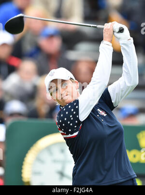 St. Leon-Rot, Deutschland. 20. Sep, 2015. US-Golfer Cristie Kerr in Aktion während der Solheim Cup in St. Leon-Rot, Deutschland, 20. September 2015. Zwei Teams, bestehend aus den besten zwölf weibliche Golfprofis aus Europa und den Vereinigten Staaten, beziehungsweise die Biennale Golf Teamturnier teilnehmen, mit den Wettkampfstätten wechseln zwischen Europa und den USA. Deutschland ist der Solheim Cup zum ersten Mal Gastgeber. Foto: UWE ANSPACH/Dpa/Alamy Live News Stockfoto