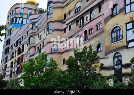 Waldspirale Wohnkomplex von Friedensreich Hundertwasser Gestaltet Darmstadt Hessen Deutschland Europa Stockfoto