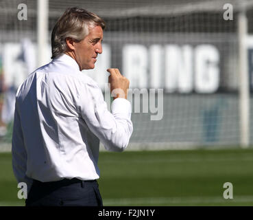 Verona, Italien. 20. September 2015. Trainer Roberto Mancini Inter Mailand zusieht in die italienische Serie A Fußballspiel zwischen AC Chievo Verona V FC Inter Mailand im Stadion Bentegodi 20. September 2015. Bildnachweis: Andrea Spinelli/Alamy Live-Nachrichten Stockfoto