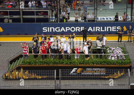 Singapur. 20. September 2015. F1-Piloten auf einem Fahrer-Parade-Runde auf Singapore Street Circuit Formel 1 Grand Prix Credit: Chung Jin Mac/Alamy Live News Stockfoto