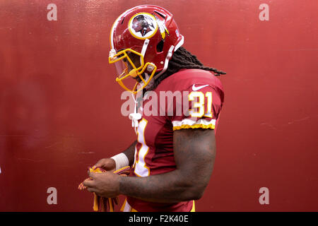 Landover, MD, USA. 20. September 2015. Washington Redskins Runningback Matt Jones (31) Köpfe auf das Feld vor dem Matchup zwischen den St. Louis Rams und den Washington Redskins bei FedEx Field in Landover, Maryland. Bildnachweis: Cal Sport Media/Alamy Live-Nachrichten Stockfoto