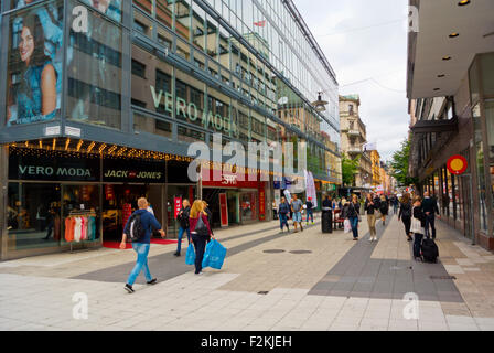 Drottninggatan, der wichtigsten Einkaufsstraße, Stockholm, Schweden Stockfoto
