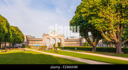 Belgien, Brüssel, Parc du Cinquantenaire, Triumphbogen, Panorama Stockfoto