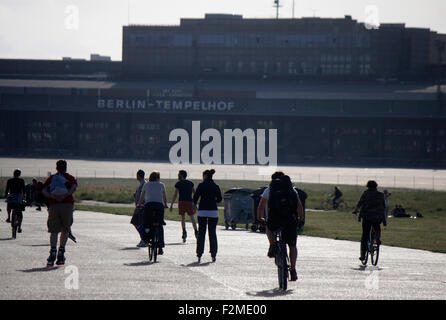Impressionen: Tempelhofer Feld Auf Dem Gelaende des Frueheren Flughafen Tempelhof, Berlin-Tempelhof. Stockfoto