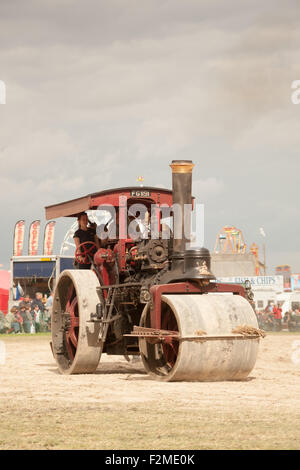 Dampf angetriebene Fahrzeuge am Great Dorset Steam Fair, Blandford, Dorset UK Stockfoto