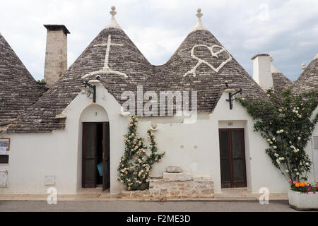 Trulli im Stadtteil Monti in Alberobello Stockfoto