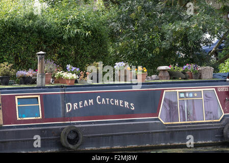 Garten auf schmalen Boot Dach River Cam Stockfoto