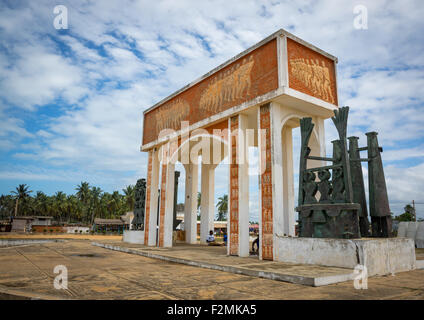 Benin, Westafrika, Ouidah, Denkmal an Tür keine Rückkehr, großen Slave-Port im transatlantischen Sklavenhandel Stockfoto