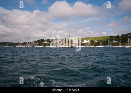 Luxus Häuser auf anderem Weg mit Blick auf Falmouth Harbour Cornwall England UK Stockfoto