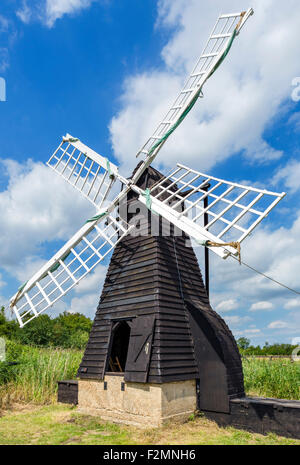 Windmühle bei Wicken Fen, ein Feuchtgebiet Naturschutzgebiet in der Nähe von Wicken, Cambridgeshire, England, UK Stockfoto