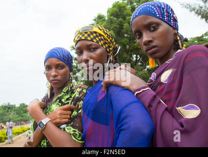 Benin, Westafrika, Savalou, schöne tätowiert Fulani Peul Stamm Jugendliche Stockfoto