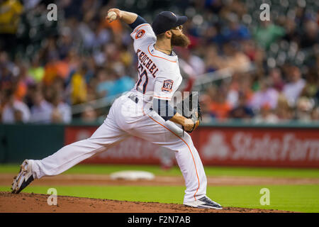 Houston, TX, USA. 21. Sep, 2015. Houston Astros Krug Dallas Keuchel (60) Stellplätze während des 2. Innings ein Hauptliga-Baseball-Spiel zwischen der Houston Astros und die Los Angeles Angels im Minute Maid Park in Houston, Texas ab. Trask Smith/CSM/Alamy Live-Nachrichten Stockfoto